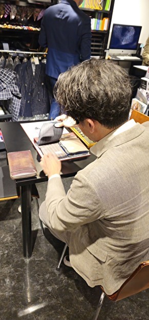 スーツを作りに行った！！